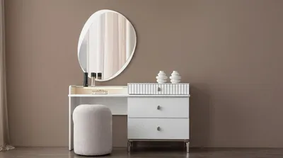 Immagine prodotto di Set per camera da letto: comodino, specchio, poggiapiedi, design moderno, colore bianco