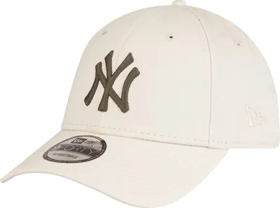Zdjęcie produktu dla Czapka z daszkiem New Era 9Forty Strapback Cap - New York Yankees stone oliv