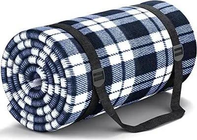 Produktbild von 300x300cm, Stranddecke Wasserdicht Sandfrei Outdoor Decke Waschbar XXL Picknickdecken, Faltbar Strandmatte mit Schultergurt, ideal für Strand Park (Blaues-Weiß-Gitter)