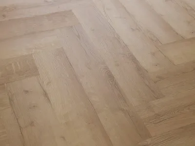 Produktbild von BASICfloor | 1,80 m² | Braun 6mm Vinylboden Herringbone Eiche, Klickvinyl Bodenbelag, Nutzungsklasse 23 32, Trittschalldaemmung, Feuchtraumgeeignet, Fussbodenheizung
