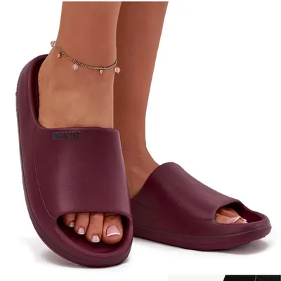 Produktbild von Leichte Damen Pantoletten Big Star SS274422 Bordeaux 37