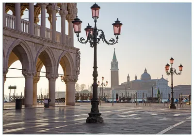 Produktbild von Wallario Premium Glasbild, freischwebende Optik, kräftige Farben, Größe 100 x 70 cm Motiv Venedig - Dogenpalast, Markusplatz und San Giorgio Maggiore II
