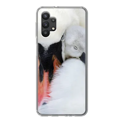 Produktbild von MuchoWow® Handyhülle Schutzhülle Hülle für Samsung Galaxy A32 5G Nahaufnahme eines Schwans mit Jungen Silikon Softcase Handy Hülle - Softcase