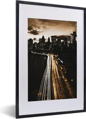Produktbild von MuchoWow® MuchoWow® Gerahmtes Poster Gold - Autobahn - Städte 40x60 cm - Poster mit zchwarzem Bilderrahmen - Poster in Rahmen