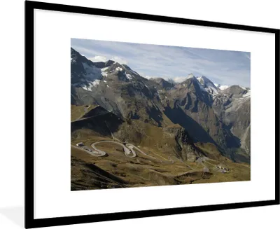 Produktbild von MuchoWow® Gerahmtes Poster Die Landschaft der Europäischen Alpen am Großglockner 90x60 cm - Poster mit Schwarzem Bilderrahmen Wandposter Rahmen Foto Bilder - Wanddekoration - Fotos
