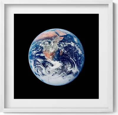 Produktbild von Die Erde vom Weltraum aus gesehen– Wandbild mit Rahmen – Gerahmtes Bild  – Wanddekoration – 50x50 cm –  Weiß Rahmen