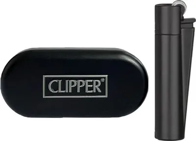 Produktbild von Clipper Metall Matt Black / Schwarz Reibradfeuerzeug in der Metallbox