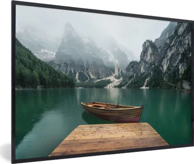Produktbild von MuchoWow® Gerahmtes Poster Nebel - Schnee - Berg - Boot 30x20 cm - Poster mit Schwarzem Bilderrahmen Wandposter Rahmen Foto Bilder - Kunstdruck - Bild-Poster