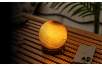 Immagine prodotto di Lampada Gingko AstraGlass (lampada), legno di noce e vetro, mini, Sand Storm