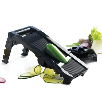 Obrázek produktu pro Mastrad Multi Peeler Mandolína, škrabka na zeleninu, kuchyňská škrabka, kráječ, plast, černá, F21000