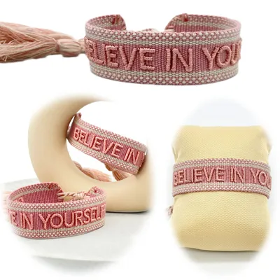 Produktbild von LS-LebenStil Canvas Statement Armband Believe in Yourself besticktes Stoffarmband gewebt textiles Quasten Spruch Boho Geschenk Freundschaftsarmband