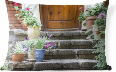 Produktbild von MuchoWow® Outdoor Kissen - Pflanzen auf Treppen - 60x40 cm - Wetterfest - Lounge Kissen - Zierkissen - Kissen für Innenräume