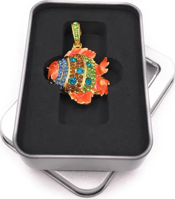 Produktbild von Onwomania Aquarium Fisch aus Metall USB Stick in Alu Geschenkbox 32 GB USB 2.0
