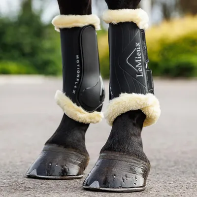 Zdjęcie produktu dla Buty do ujeżdżania LeMieux Motionflex z polarową wyściółką, kolor: czarny, rozmiar: L