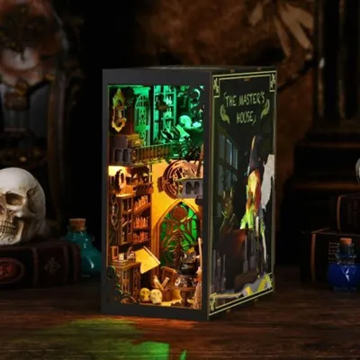 Produktbild von Book Nook-Set – Das Haus des Zauberers