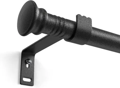 Obrázok produktu pre Uniqoos® závesová tyč, čierna, priemer 16 mm – výsuvná, dĺžka 42–132 cm, vrátane montážnych konzol, vhodná pre záclony a závesy, možnosť montáže na stenu aj na strop