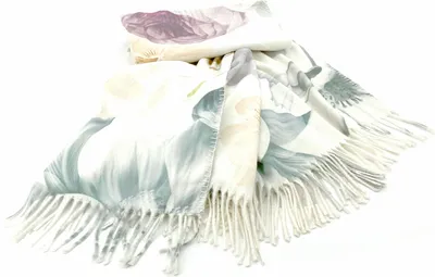 Produktbild von heimtexland ® hochwertige Wohndecke Blumen mit Fransen 200x150 Kuscheldecke Typ735 Pastell