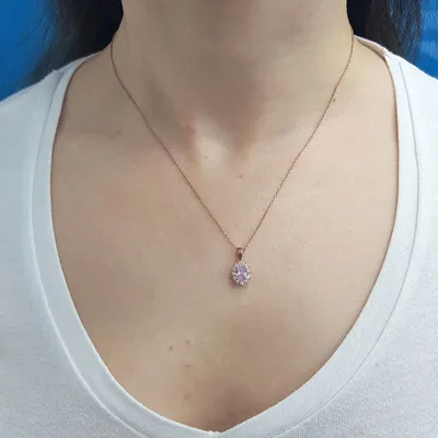Produktbild von Halskette mit Vintage Style Anhänger ovaler Morganit und Brillianten in 14 Karat Rotgold Rosegold