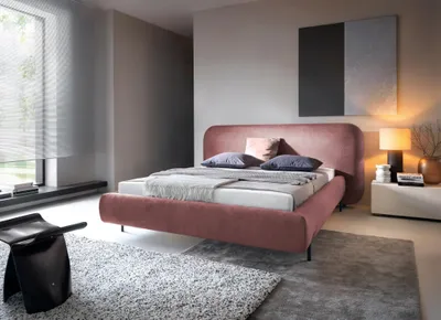 Obrázek produktu pro Dvoulůžková čalouněná postel 160x200 PIRELVO - růžová