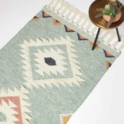 Produktbild von HOMESCAPES Handgewebter Kelim Teppich Tenali - 160 x 230 cm, blau gemustert