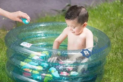 Immagine prodotto di Famanu: vasca da bagno gonfiabile per bambini - ideale per la doccia e il tempo libero