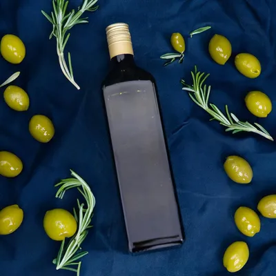 Imagen del producto de Bimberek Marasca, botella de vidrio verde oliva, 750 ml, aceite