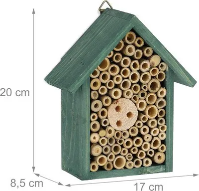 Immagine prodotto di Albergo per insetti Famanu, dal design elegante e realizzato con materiali naturali, ideale per api, coccinelle e farfalle