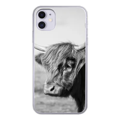 Produktbild von MuchoWow® Handyhülle Schutzhülle Hülle für iPhone 11 Schottischer Highlander - Tiere - Schwarz - Weiß Silikon Softcase Handy Hülle - Handytasche