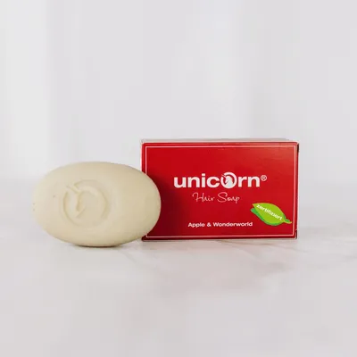 Produktbild von Unicorn Apfel-Haarseife mit Goethepflanzen-Extrakt 100g, 100 g, Festes Shampoo, Nicht-professionell, Frauen, Alle Haare, Alle Farben