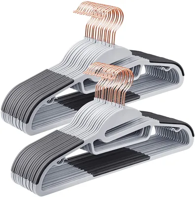 Produktbild von SONGMICS Kleiderbügel 30er Set, Anzugbügel aus Kunststoff, hochwertig, Anti-Rutsch-Design, platzsparend, 0,5 cm dick, Haken in Roségold, um 360° drehbar, 41,5 cm breit, grau CRP43G30