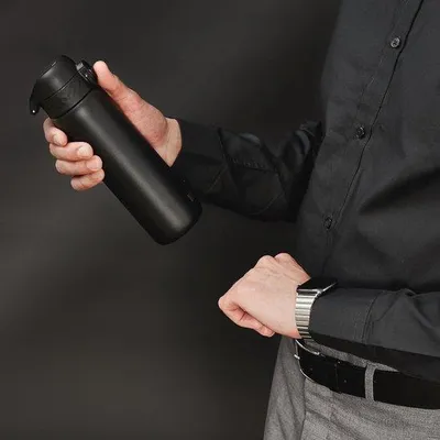 Produktbild von Famanu Wasserflasche 600 ml - 100% auslaufsicher und mit Tragegriff