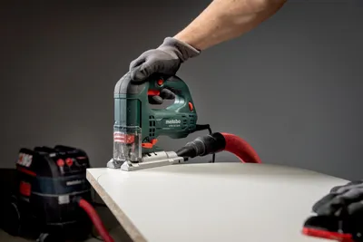 Obrázok produktu pre Metabo Stichsäge STEB 100 Quick (710 Watt, Schnitttiefe Holz 100 mm)