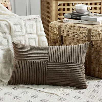Obrázok produktu pre Obliečky na vankúše 50 x 70 cm, tmavohnedé, corduroy velvet, so skrytým zipsom, na pohovku