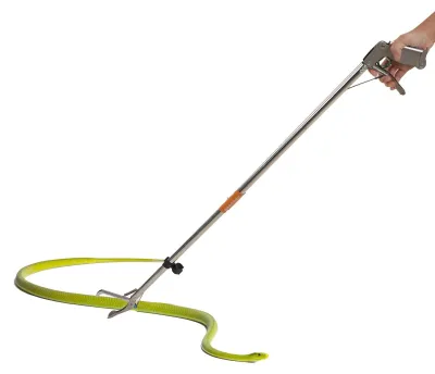 Productafbeelding van Slangentang Opvouwbaar 52 Inch - Roestvrij Stalen Reptielengrijper - Automatische Vergrendeling - Comfortabele Handgreep - Brede Kaak - Voor Slangenboeren - Reptielentang