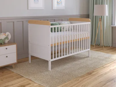 Produktbild von Babybett Beistellbett 120x60 cm mit Matratze,Gitterbett Komplett Set,Umwandelbar in Juniorbett Weiß-Kiefer