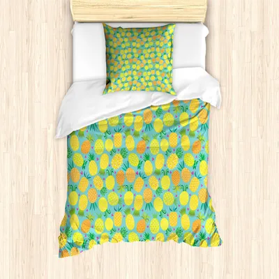 Produktbild von ABAKUHAUS Kindergarten Bettbezug Set, Abstrakte Herz-Stern-Skalen und Rauten auf Ananas-exotischer Frucht-Illustration, 135 x 200 cm + 80 x 80 cm, Mehrfarbig