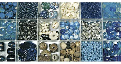 Image de Rayher 14115392 : Boîte de perles de verre, mélange de couleurs et de tailles, poids : 240g, couleur : turquoise