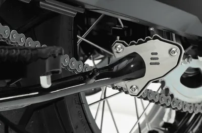 Produktbild von ISOTTA schwarze Seitenständerverlängerung für SUZUKI V-Strom