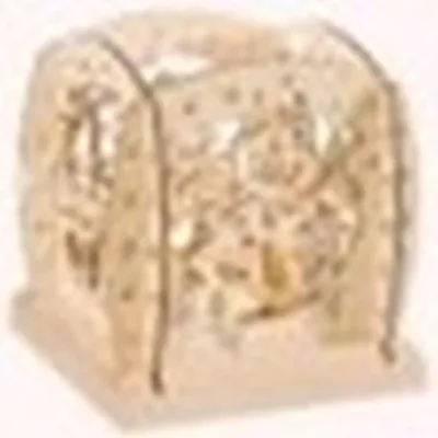 Produktbild von Teelicht-Laterne Rundbogenmotiv mit filigraner Krippenszene aus hellem Holz BxHxT 12x12x12cm NEU