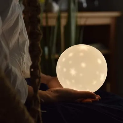 Immagine prodotto di Lampada da scrivania LED WILIT per bambini, lampada da scrivania con cambio di colore, lampada da comodino per bambini e bambine, lampada da comodino touch dimmerabile con 3 livelli di luminosità, bianco