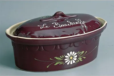 Image de Terrine ovale 40cm aubergine decor fleurs blanches - Siegfried - 134AUB7 - baeckeoffe n°7