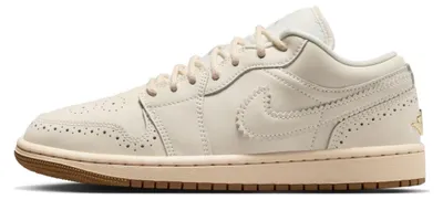 Produktbild von Schuhe Nike Air Jordan 1 Low SE IO0759100