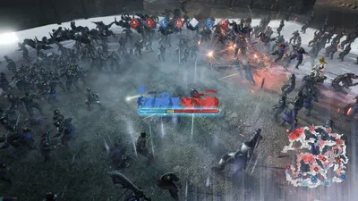 A chaotic battle scene from a video game, with many soldiers fighting in a circular formation.