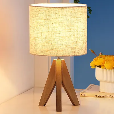 Zdjęcie produktu dla Drewniana lampa stołowa EDISHINE, lampka nocna z beżowym abażurem, do salonu