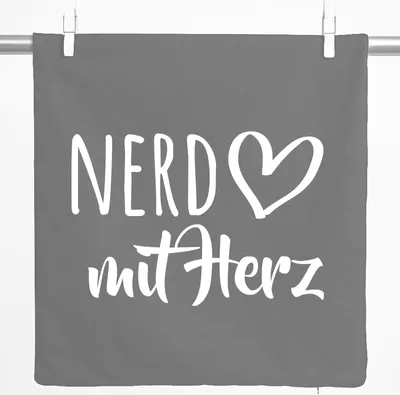 Produktbild von Huuraa Kissenbezug Nerd mit Herz 40x40cm Steel Grey Baumwolle Dekokissenbezug Geschenkidee