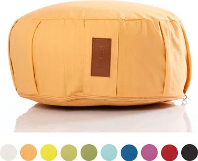 Produktbild von GORILLA SPORTS® Yogakissen - Rund, Waschbarer Bezug, 100 % Baumwolle, mit Dinkelfüllung, Sitzhöhe 18 cm, Durchmesser 30 cm, mit Griff, Orange - Meditationskissen, Sitzkissen, Yoga Bolster