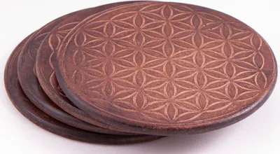 Produktbild von Gefäßuntersetzer aus Holz mit Blume des Lebens - 4er Set - D 10cm
