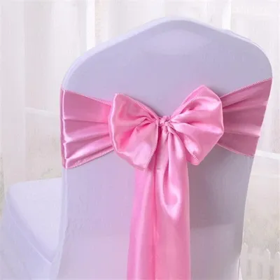 Produktbild von Satin-Stuhlhussen mit Schleife für Hochzeiten und Feiern