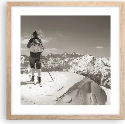 Produktbild von Gerahmtes Poster - Rahmen in heller Eiche - Skifahrer Bayern Sepia - 40x40 cm - Wand Bild - Wanddeko - Wandbilder - Wandposter - Bilderrahmen - Bilder - Kunstdruck - Wandbild - P2NAC40x40-4192
