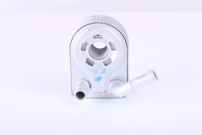 Produktbild von NISSENS 90972 Ölkühler Motoröl für FORD Fiesta Mk6 Schrägheck (JA8, JR8) FOCUS III Turnier Kuga Mk2 (DM2) MONDEO IV Turnier (BA7) Focus II Schrägheck